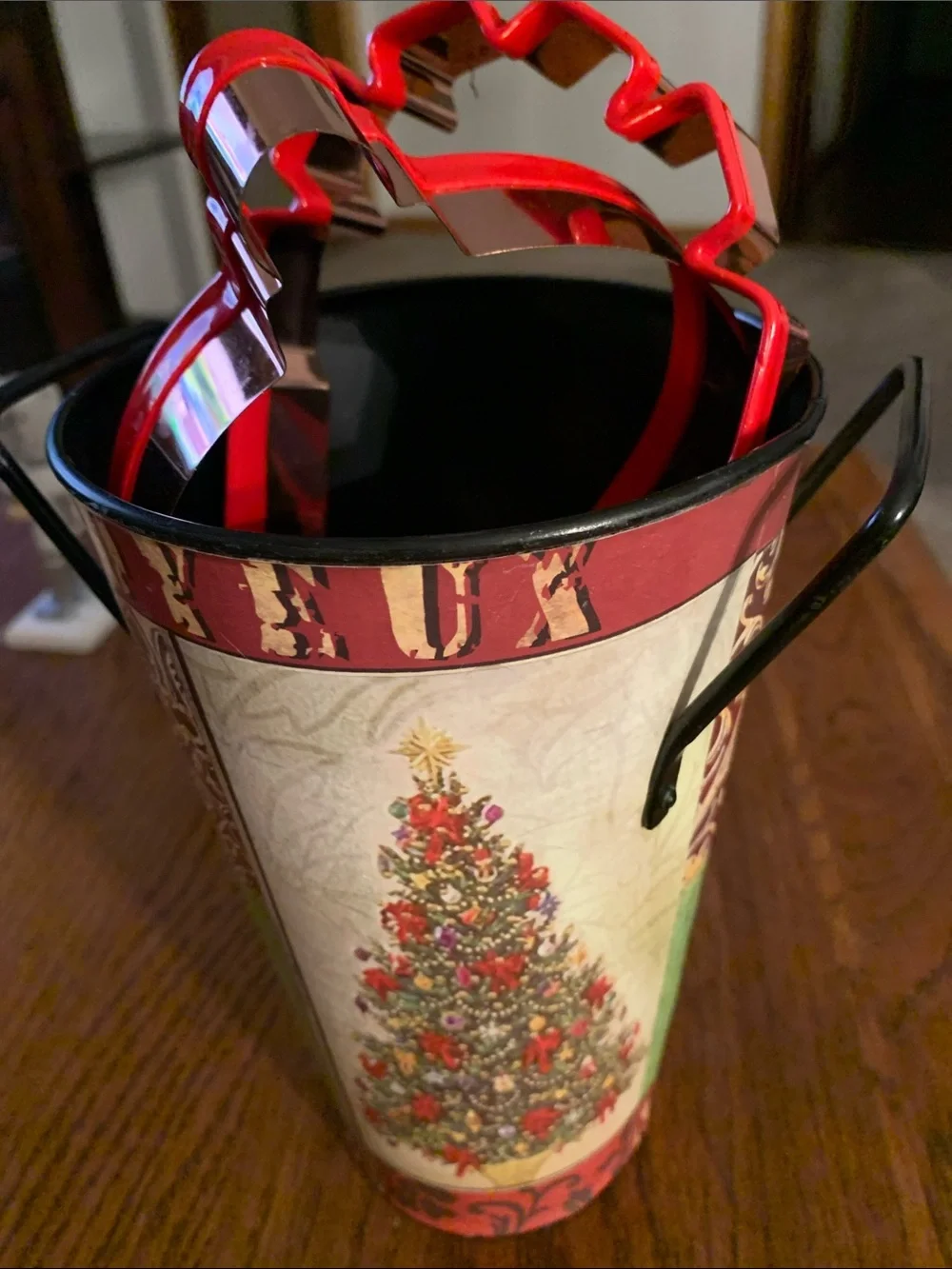 Christmas cookie cutters large size and utensil holder and small candle bundle